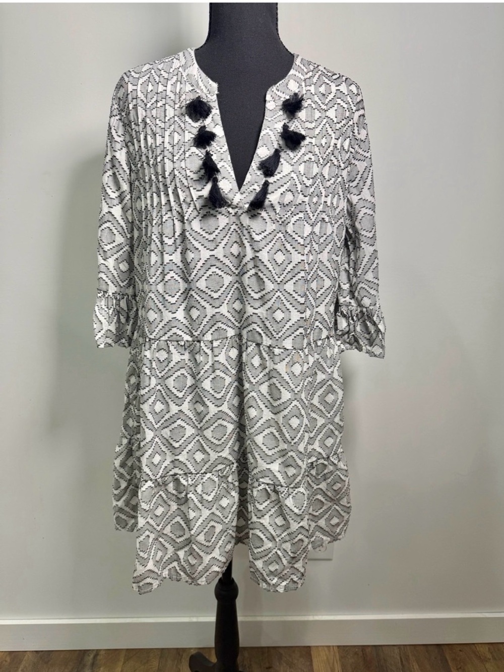 NWOT Tommy Bahama Geometric Print Tiered Tunic Dress with Tassels